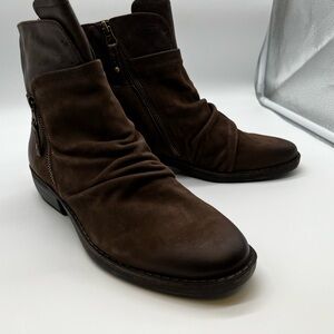 OTBT Women’s Size 9.7 Yokel Slouch Bootie